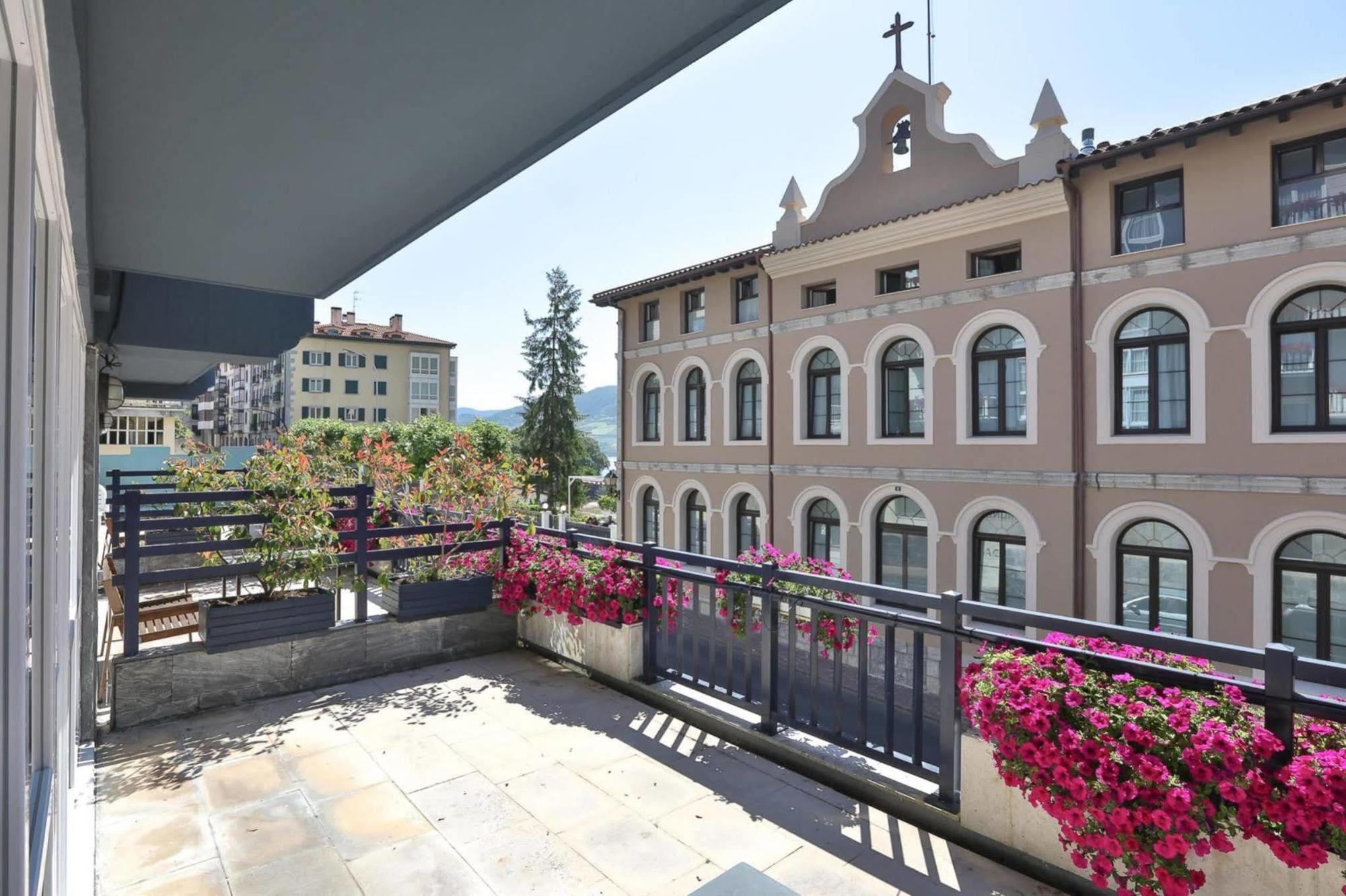 Apartamentos Mundaka Exterior photo